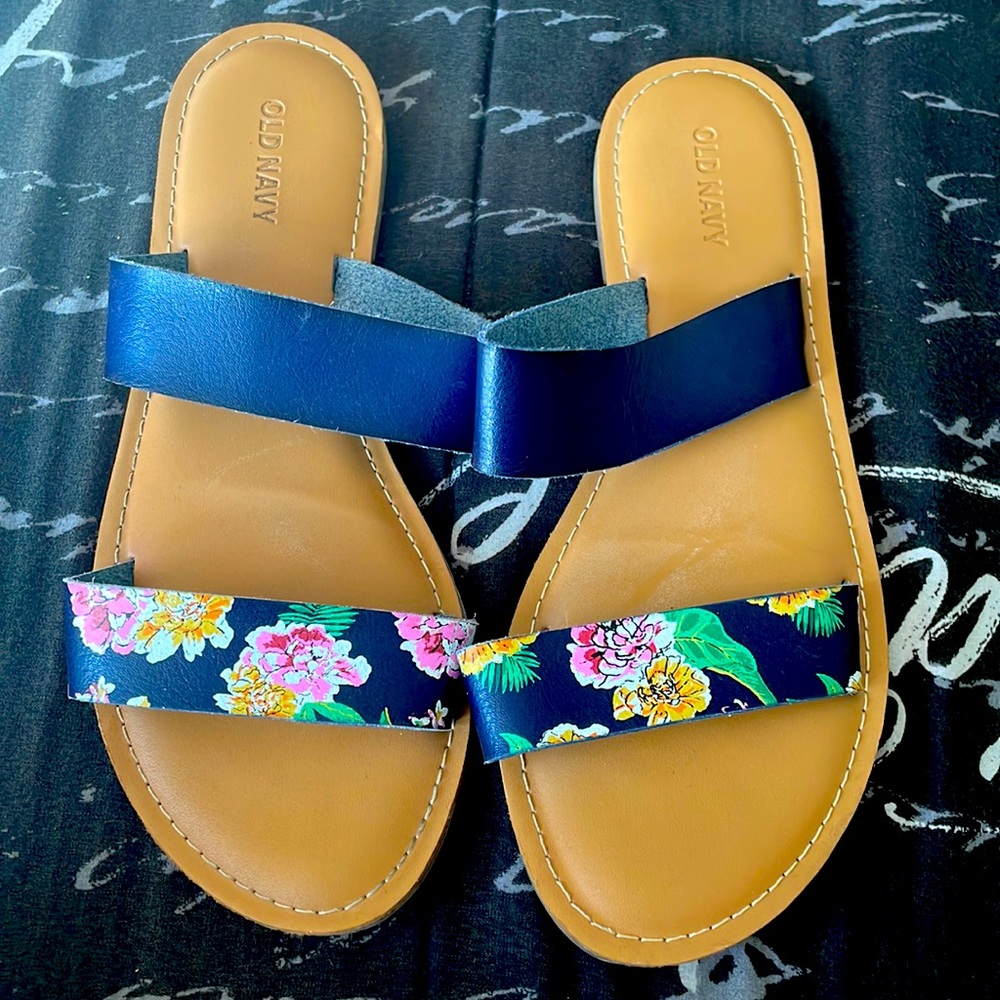Floral sandals.